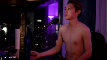 Hugeanimetiddies  28-04-2021